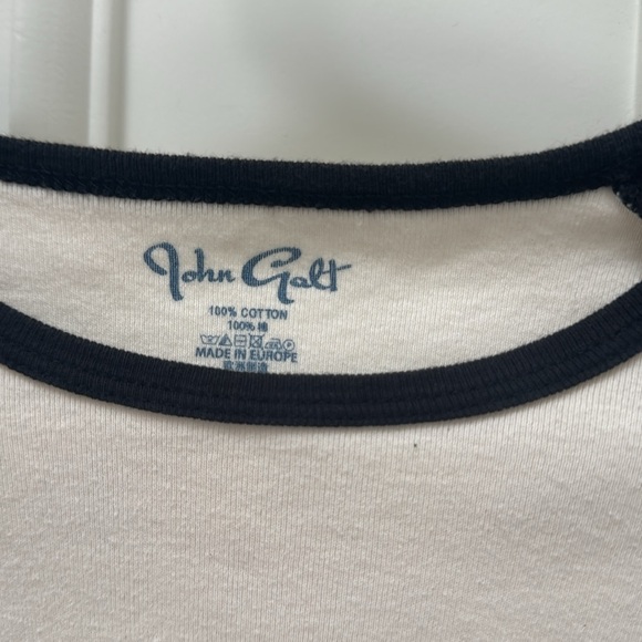 Brandy Melville Long Sleeve Tee - Picture 4 of 9